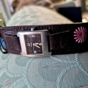 Fossil Watch With Briwb Lesther Band Wit Embroidered Flowers